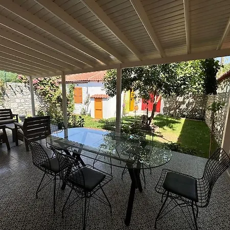 Kanai Konuk & Zeytin Evi Villa Dikili