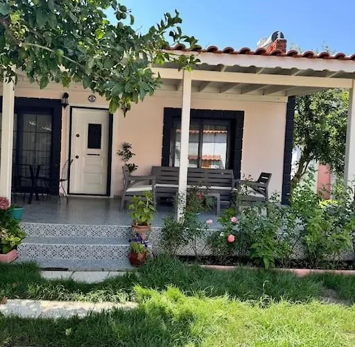 Kanai Konuk & Zeytin Evi * Dikili